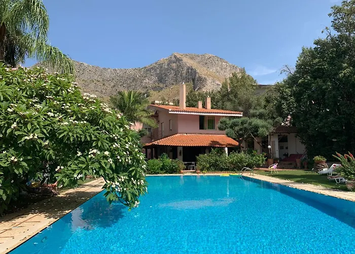Villa Megna - Green Paradise B&B Palermo